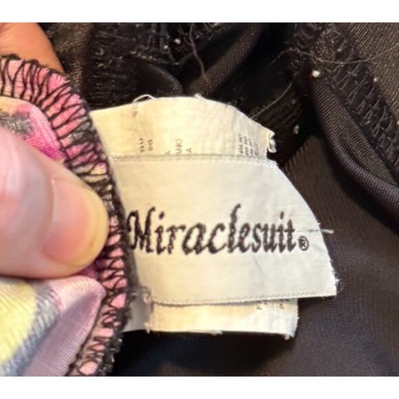 Not For Sale Miraclesuit Swimsuit Women 14 Black One Piece Stretch Vacation‎ - Picture 6 of 8